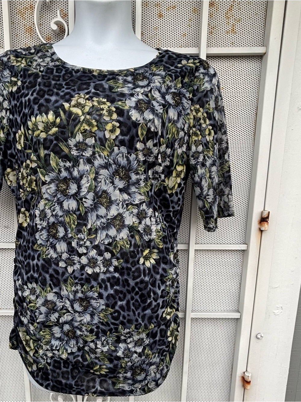 Floral Leopard Print Short Sleeve Top - Black/Gray with Green Accents